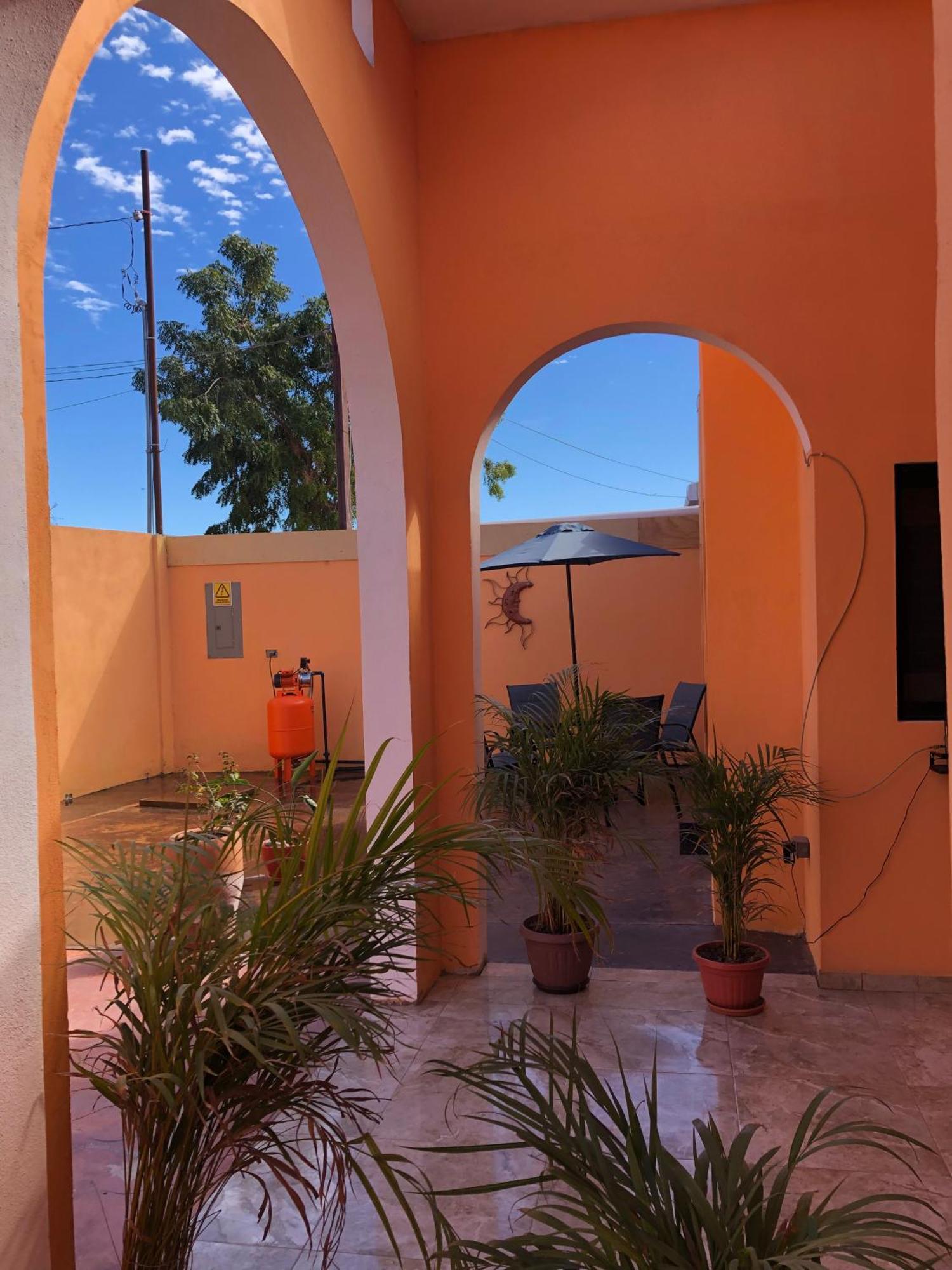 Tres Iguanas Apart Hotel - New, Cozy & Spacious Flats, Short Walk To Beach Loreto  Eksteriør bilde